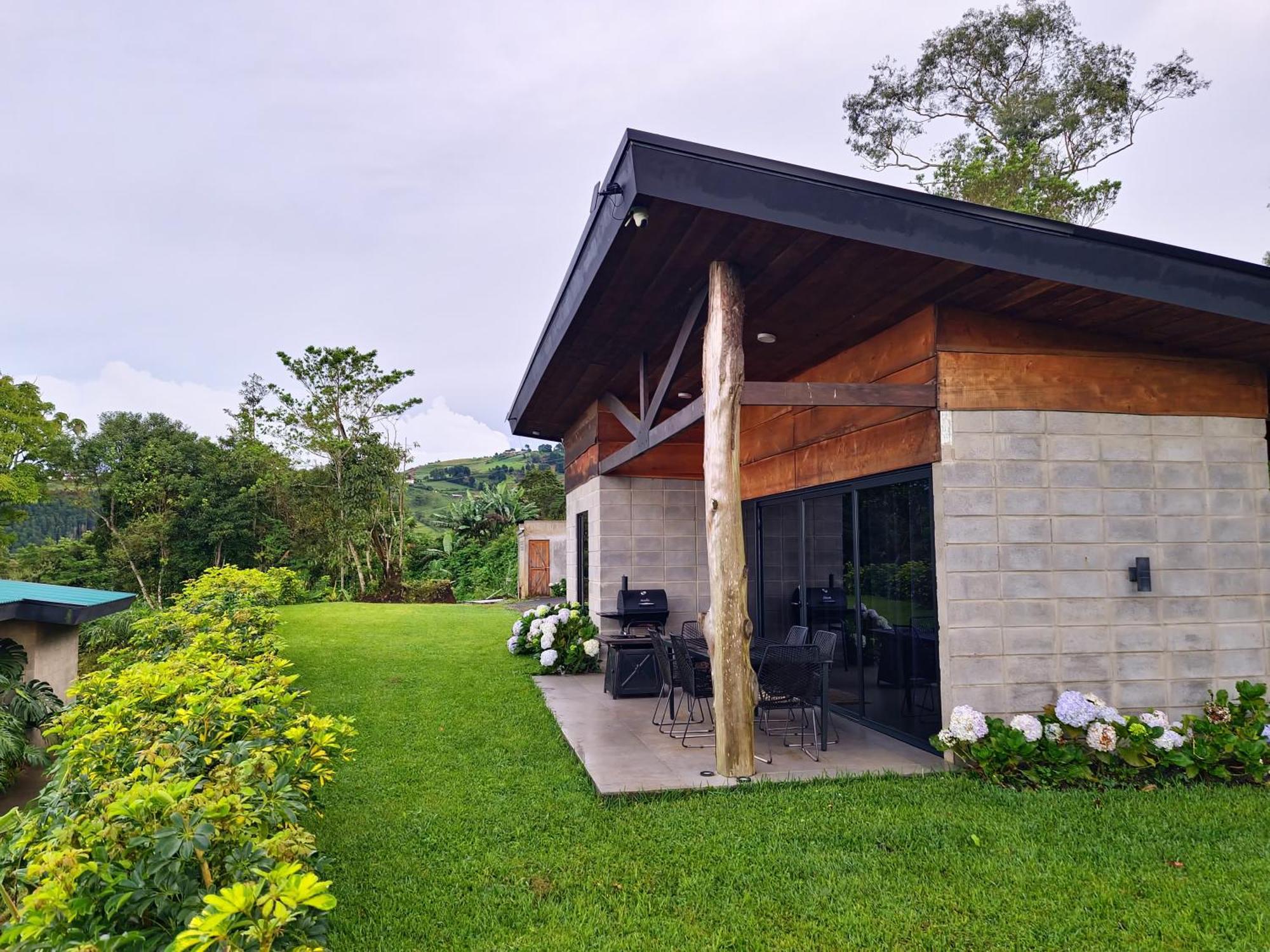 Espectacular Cabana Moderna De Montana + Bosque Nuboso +Wifi Zarcero Ngoại thất bức ảnh